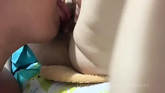 Arkadaşım beni çıplak yakaladı ve bana yardım etti bölüm 1