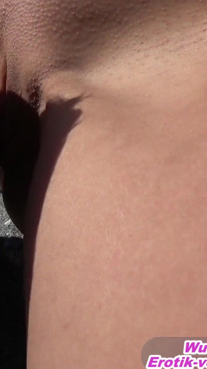 Alman kamu Creampie seks üzerinde sokak ile sarışın genç | Klip 1