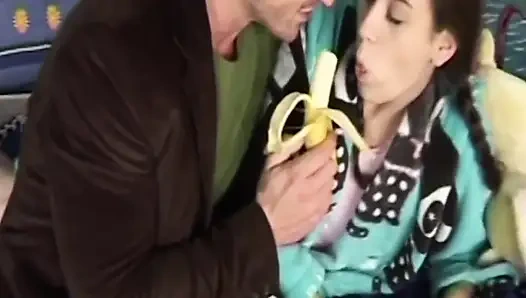 Öğrenci vajina deliğinde sertleşiyor