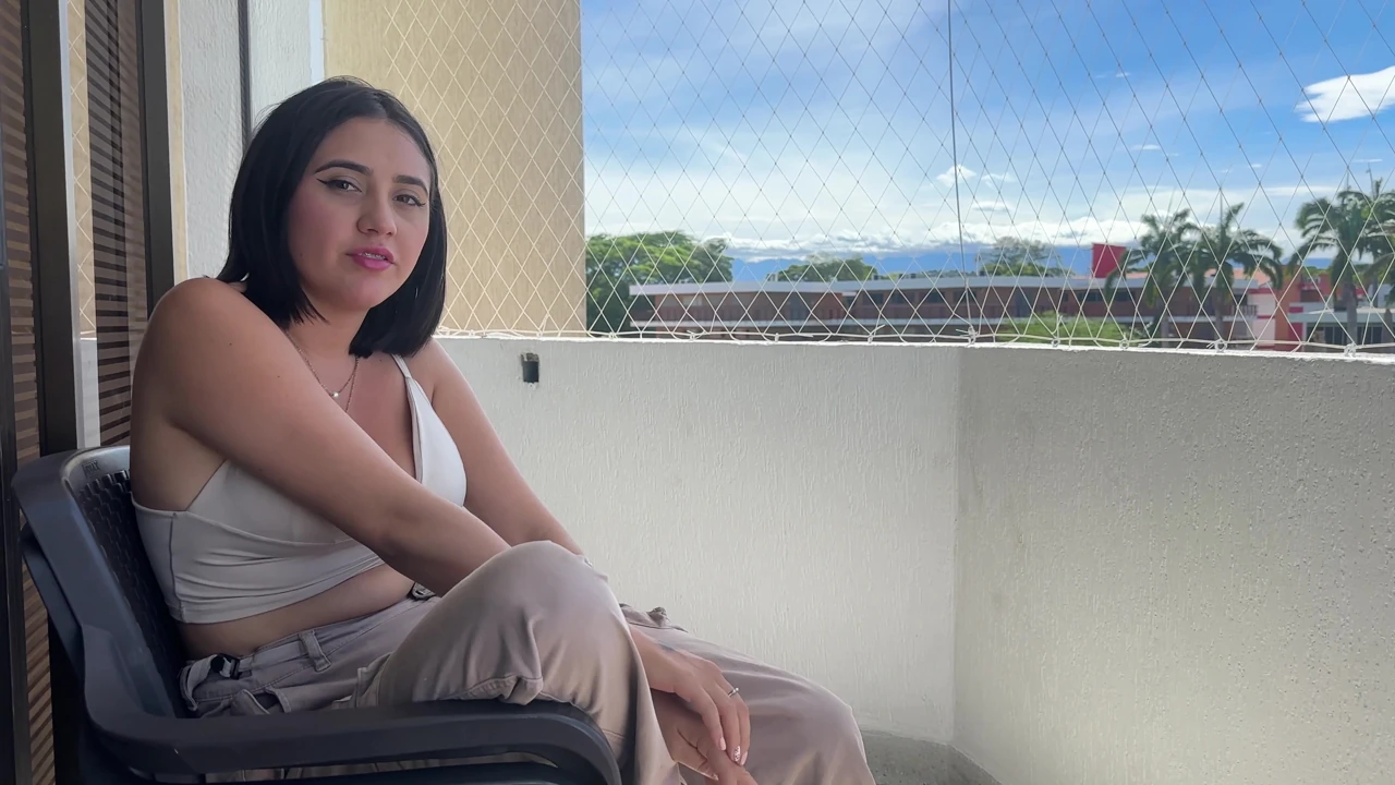 Manuela Alvarez showers without underwear and I can’t resist the temptation so I go in to fuck her hard in the bathroom.