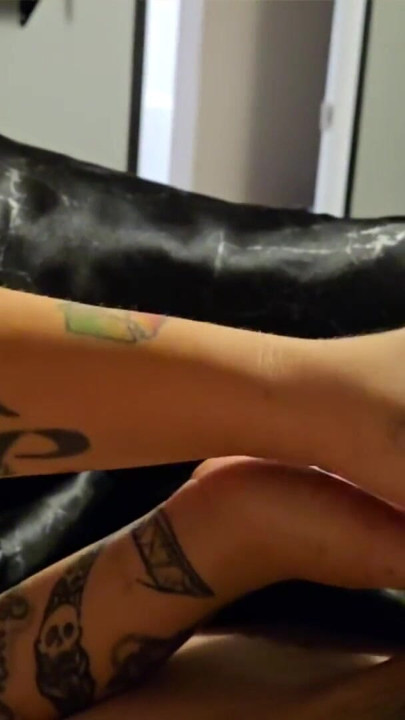 Sensual oiled edging handjob from goth teen gf ends in multiple cumshots | Clip 1
