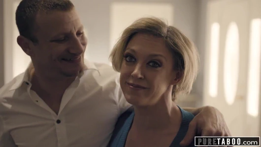 Saf tabu üvey anne-baba ve üvey kardeş hoşgeldin yeni kız kardeş