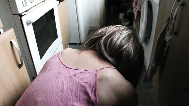 Подметаю пол