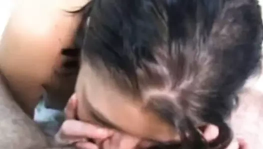 Amatör kehribar olduğunu seksi ve bir horoz enayi deneyim eğlence