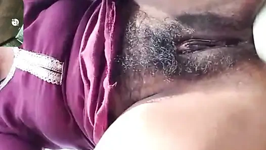 Desi girlfriend ko bola video call me dikhana to o dikhai