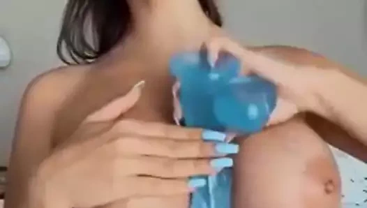 Diana onisor suge pullar