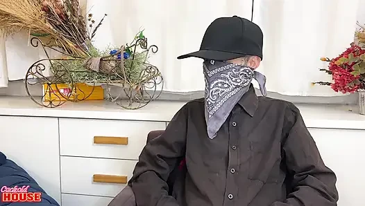 Doyumsuz Bir Gelinin Herkese Kalçasını açtığı Grup Seks