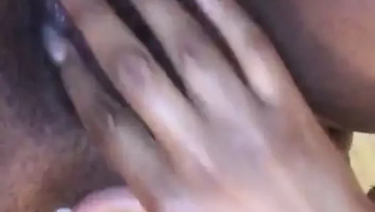 banyoda vücut göstermek