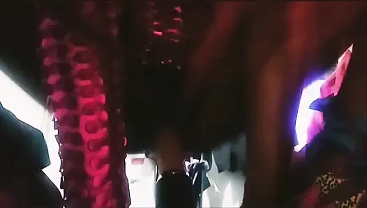 O yarağa şampiyon gibi biniyorum