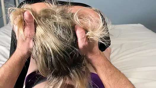 Ona ağzımı Uzatıyorum, Boğazından Sikilmeyi Ve Fahişe Gibi Boşalmayı Sevdiğim Üvey Anne Ailesi Gibi