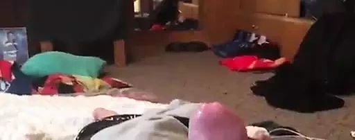 Büyük bir döl boşaltıyor