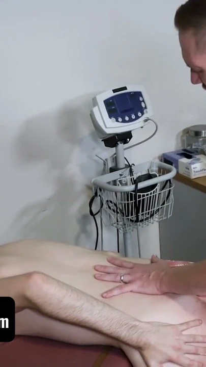 Sapık Doktor Bakire Hastasına İlk Prostat Muayenesini Yapıyor - DoctorTapes | Bölüm 3