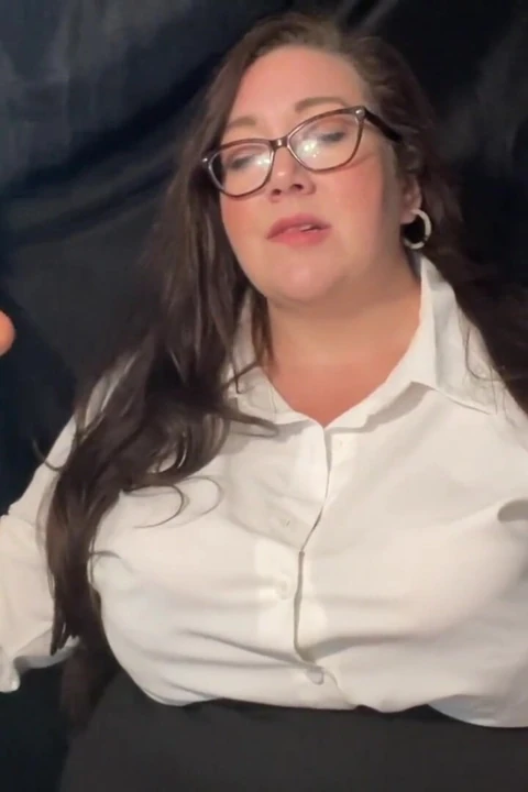 Peituda grandona gloryhole entrevista de emprego
