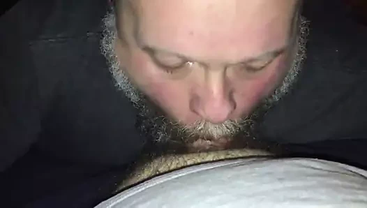 Büyük ayı yarağımı emiyor