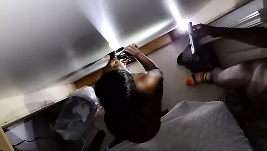 Teksaslı kadın - ev yapımı amatör yabancılar karımı prezervatifli ve prezervatifsiz sikiyor