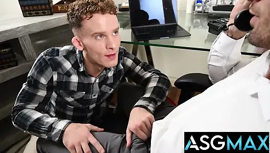 Pride studios - ty roderick patron istekli asistan Dylan Tides'i prezervatifsiz sikiyor