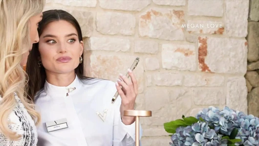 Tushy Sia, Lumi ve Megan bekarlığa veda partisinde anal grup seks yapıyor