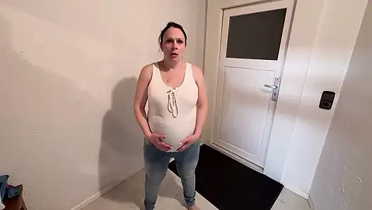 Pregnant stepmother pisses in her jeans and then gets it herself