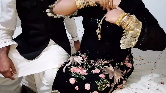 Hintli yenge ile seks