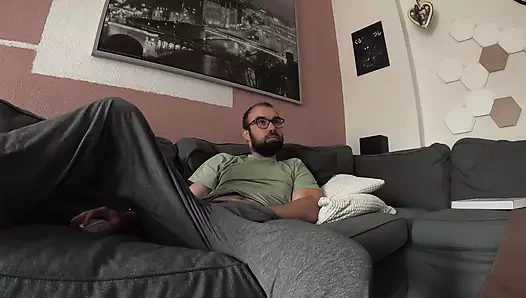 Sadece palmiye ağacından bir el sallıyorum