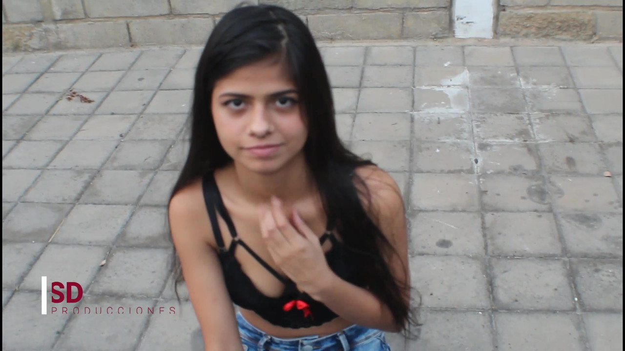 I fuck a girl I meet on the street - Spanish porn