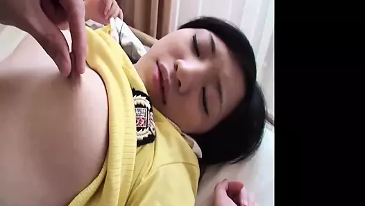 Japon sansürsüz kız sikiliyor