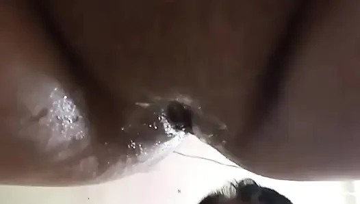 Amcık sikime boşalıyor