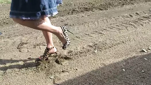 Ayakkabılarımı ve bacaklarımı modellemek