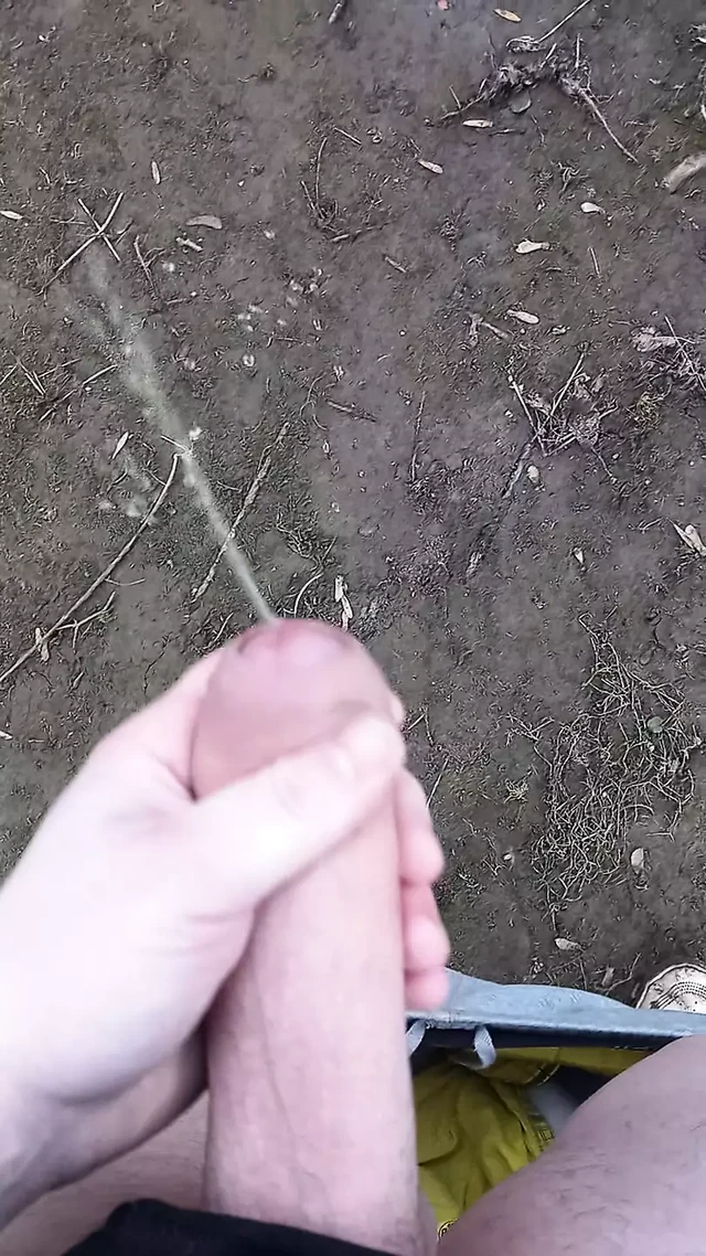 Pee in the nature