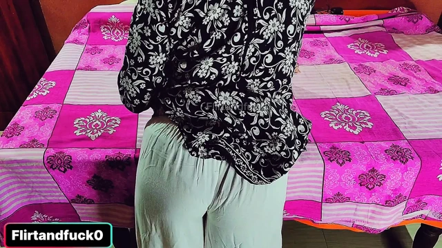 Kacchi Kali Kamwali Ki Chudai Ka Sath Gand Bhi Mari 🍌