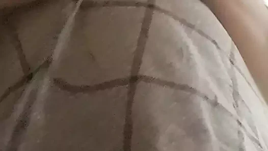 Şişman, kıllı amcığımı yakından görmek ister misin?