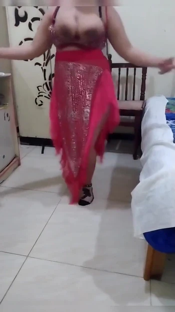 Завораживающий момент из "Горячий секс для меня и моей жены и сумасшедшее волнение и волнение, которое делает трах развлечением"