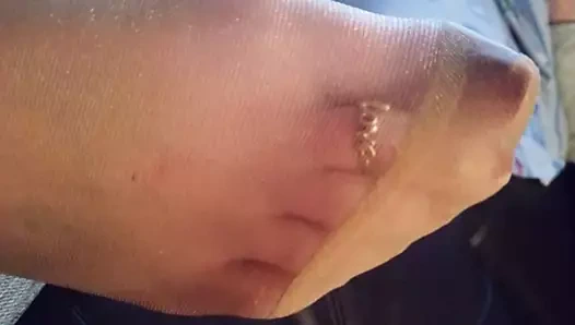 Ayaklarım tarafından büyülendi.