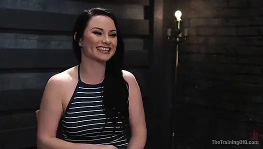 Veruca James'in anal boyun eğişi