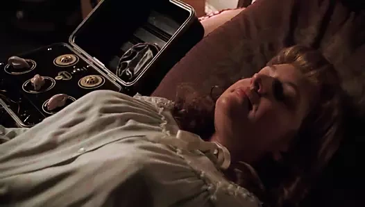 Elisabeth moss - "deli adamlar" s1e11