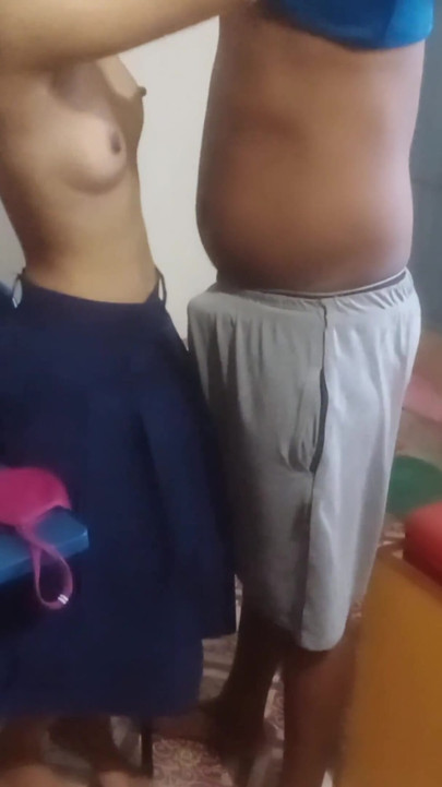 Hintli üniversiteli kız tution öğretmeniyle seks yapıyor Hintçe ses