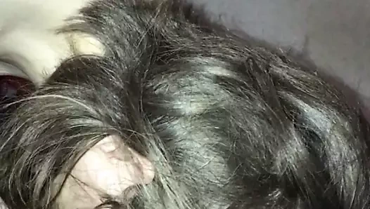 Evli sürtük yarağımı emiyor