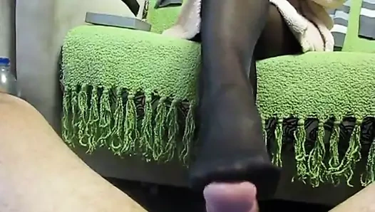 footjob içinde siyah külotlu çorap