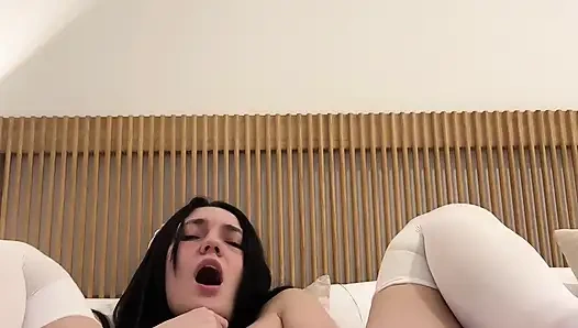 Genç kız mastürbasyon yapıyor ev yapımı video