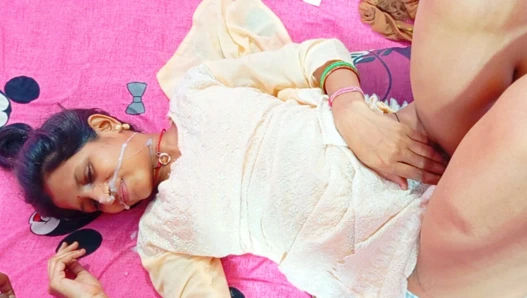 Ateşli Hintli deshi üvey kız kardeşim teke benim büyük