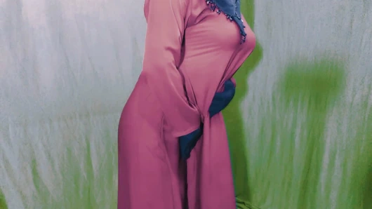 Baba-in-low sert sikişiyor genç oğul, karısı odada sıkı amcık seksi