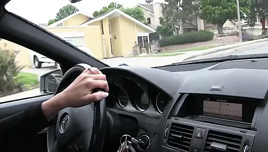 Mercedes Carrera mike'ın yarağını okşuyor- sapık orta yaşlı seksi kadınlar