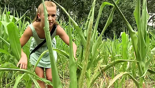 Yüksek kaliteli seks sahneleri - cesaret! - Girls Summer Sins Soft