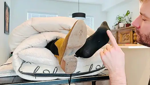 Ceo'nun müstehcen seksi ayakları eski çalışanı tarafından acımasızca gıdıklıyor (bölüm 1) ön izleme