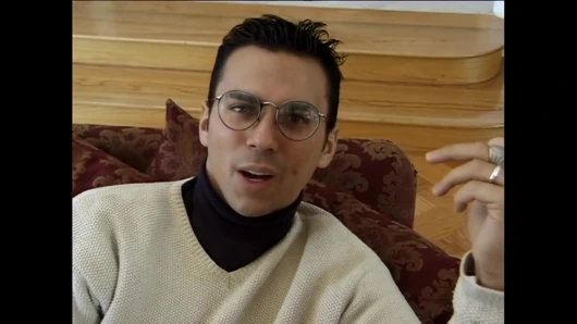 Sıcak vajinasında devasa penisleri tercih eden azgın bir sarışın