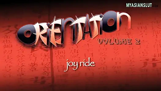 Küçük Asyalı amcık yarağıma tükürüyor ve döllerimi yiyor