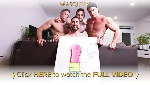 Jeremy Londra gets gangbanged tarafından 3 sıcak Çıtçıt