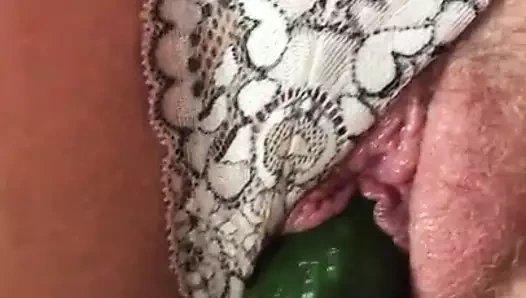 İri güzel sürtük evcil hayvan araba eğlencesi günü 2-salatalık bölüm 2!