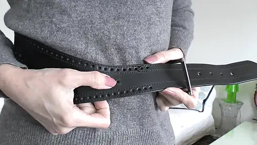 Oturma odasında kemer takma, bölüm 3, Lady Victoria Valente