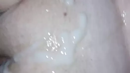 Evli kadın boşalıyor